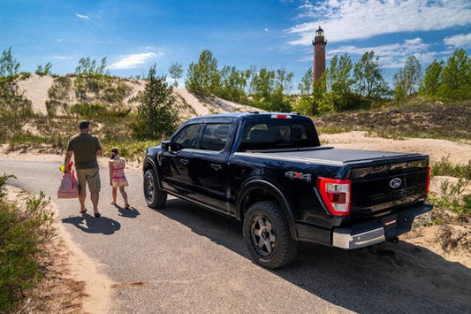 Roll-N-Lock M-Series 2015-2019 GMC Sierra 2500/3500 6.6' Tonneau Cover LG221M