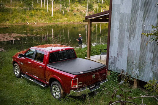 UnderCover SE 2003-2018 Dodge Ram 2500 6' 4" Tonneau Cover UC3026