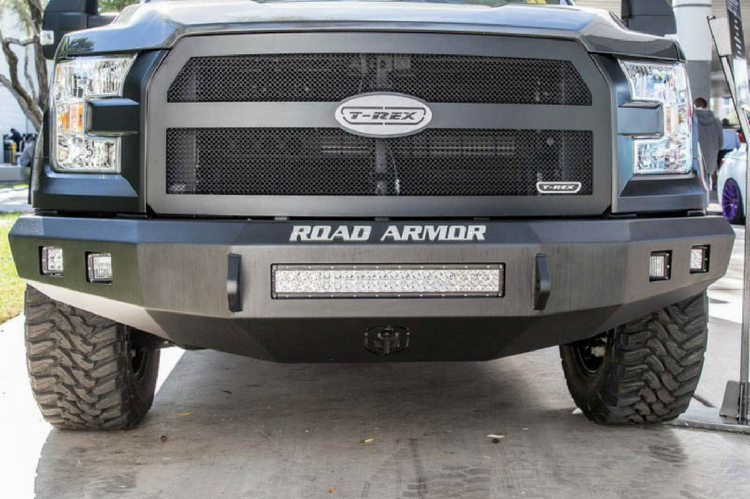 Road Armor 60500B-NW 2005-2007 Ford F250/F350/F450 Superduty Stealth Front Non-Winch Bumper No Guard, Black Finish and Round Fog Light Hole